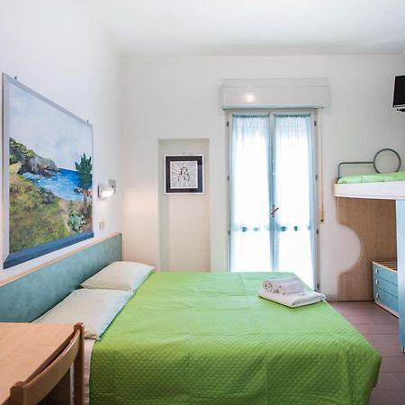 Hotel Silvana 卡托利卡 外观 照片